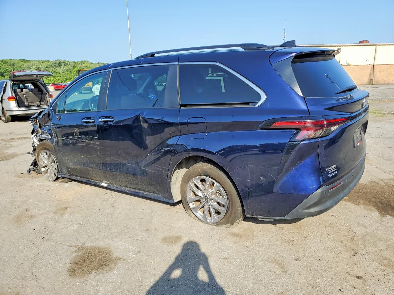2025 TOYOTA SIENNA