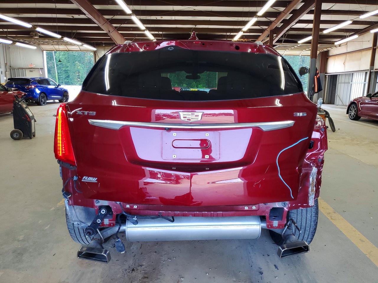 2017 CADILLAC XT5