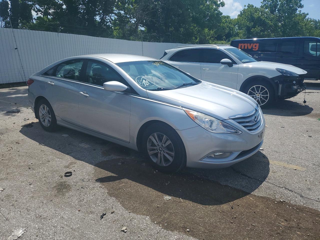 2013 HYUNDAI SONATA
