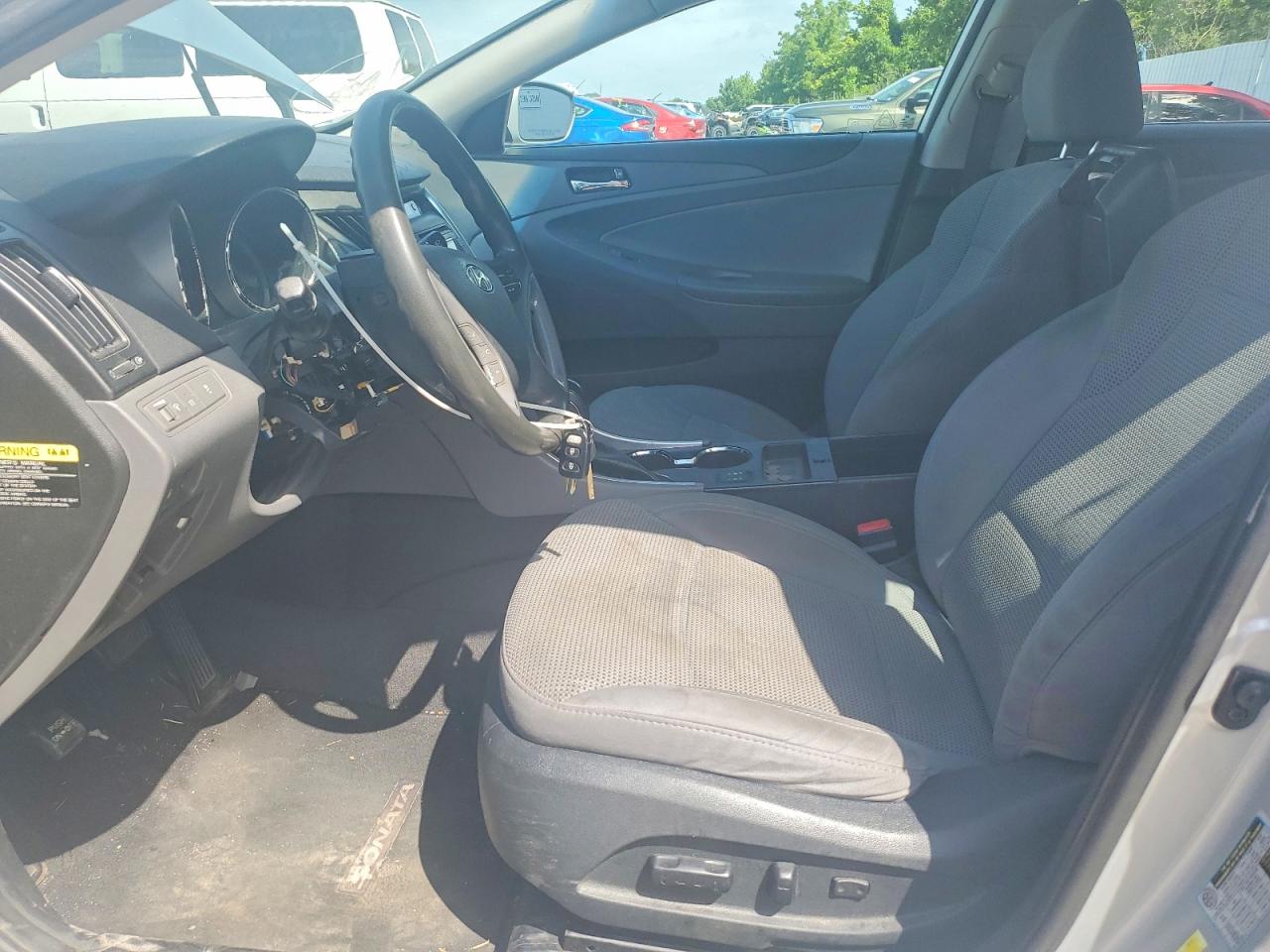 2013 HYUNDAI SONATA