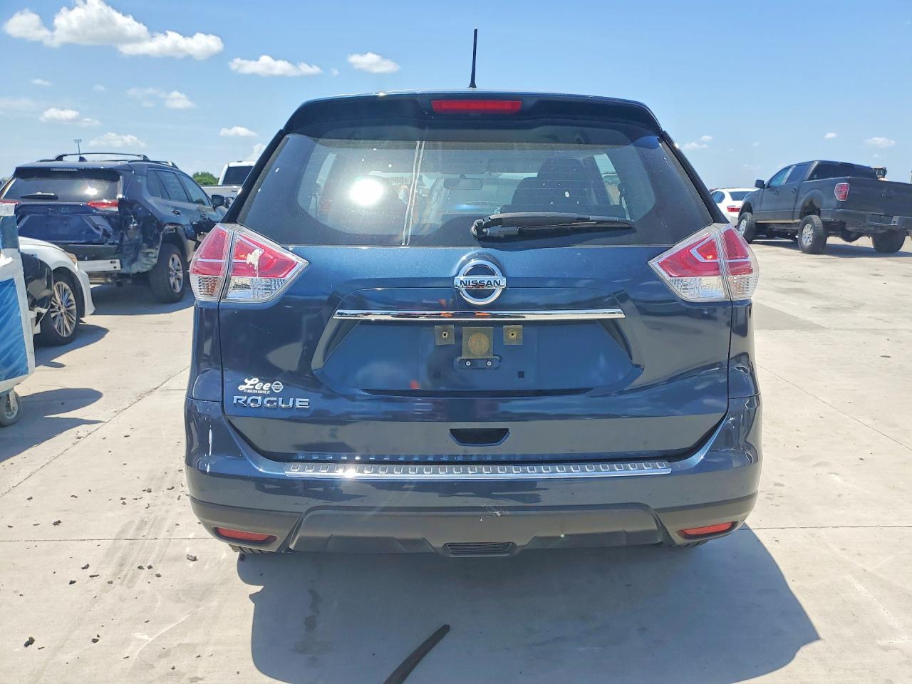 2016 NISSAN ROGUE