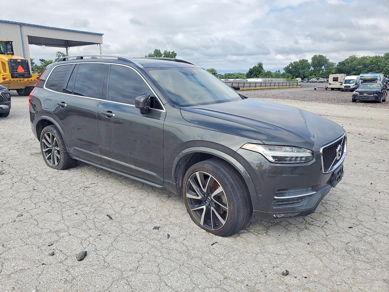 2018 VOLVO XC90