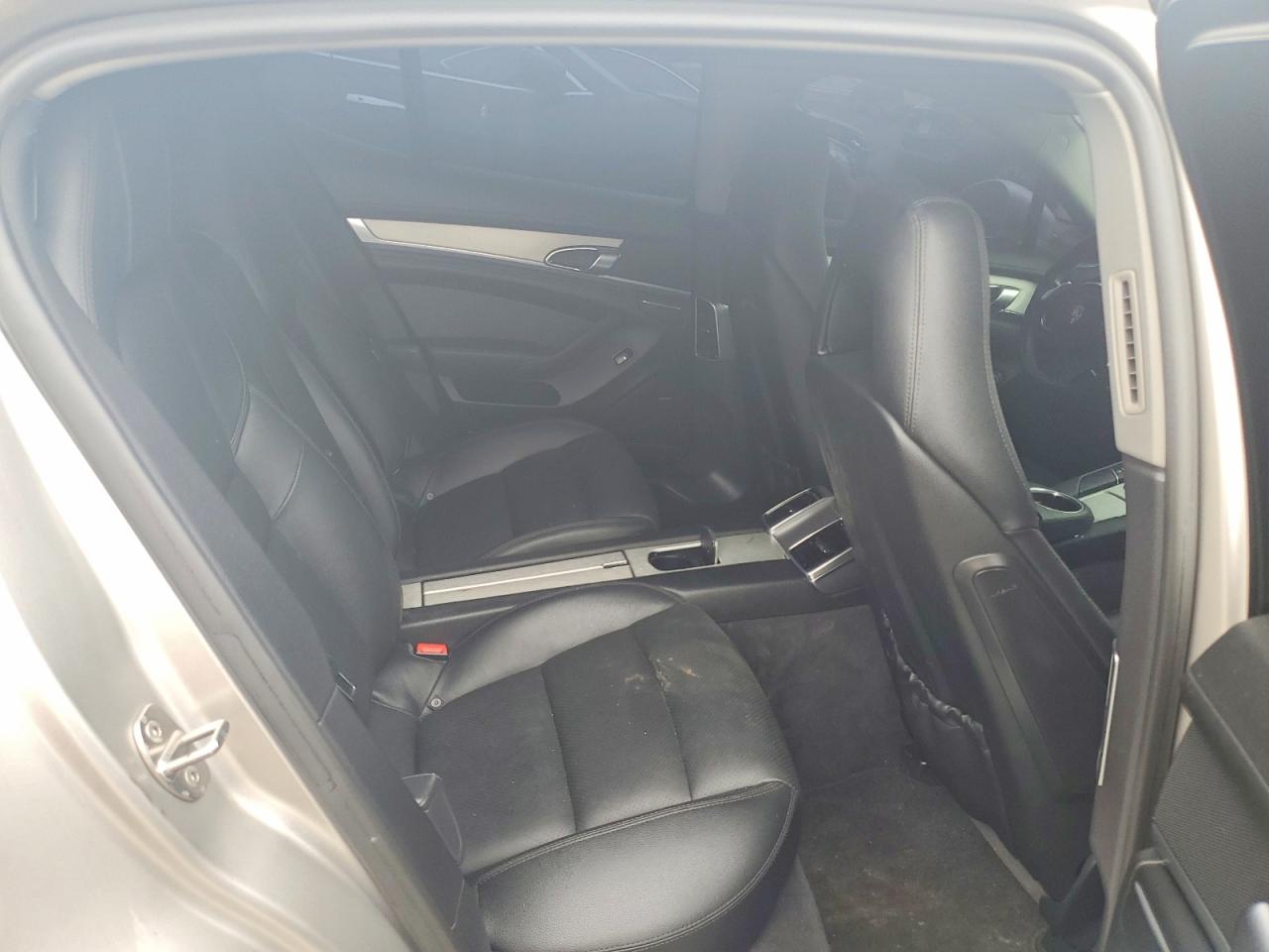 2011 PORSCHE PANAMERA
