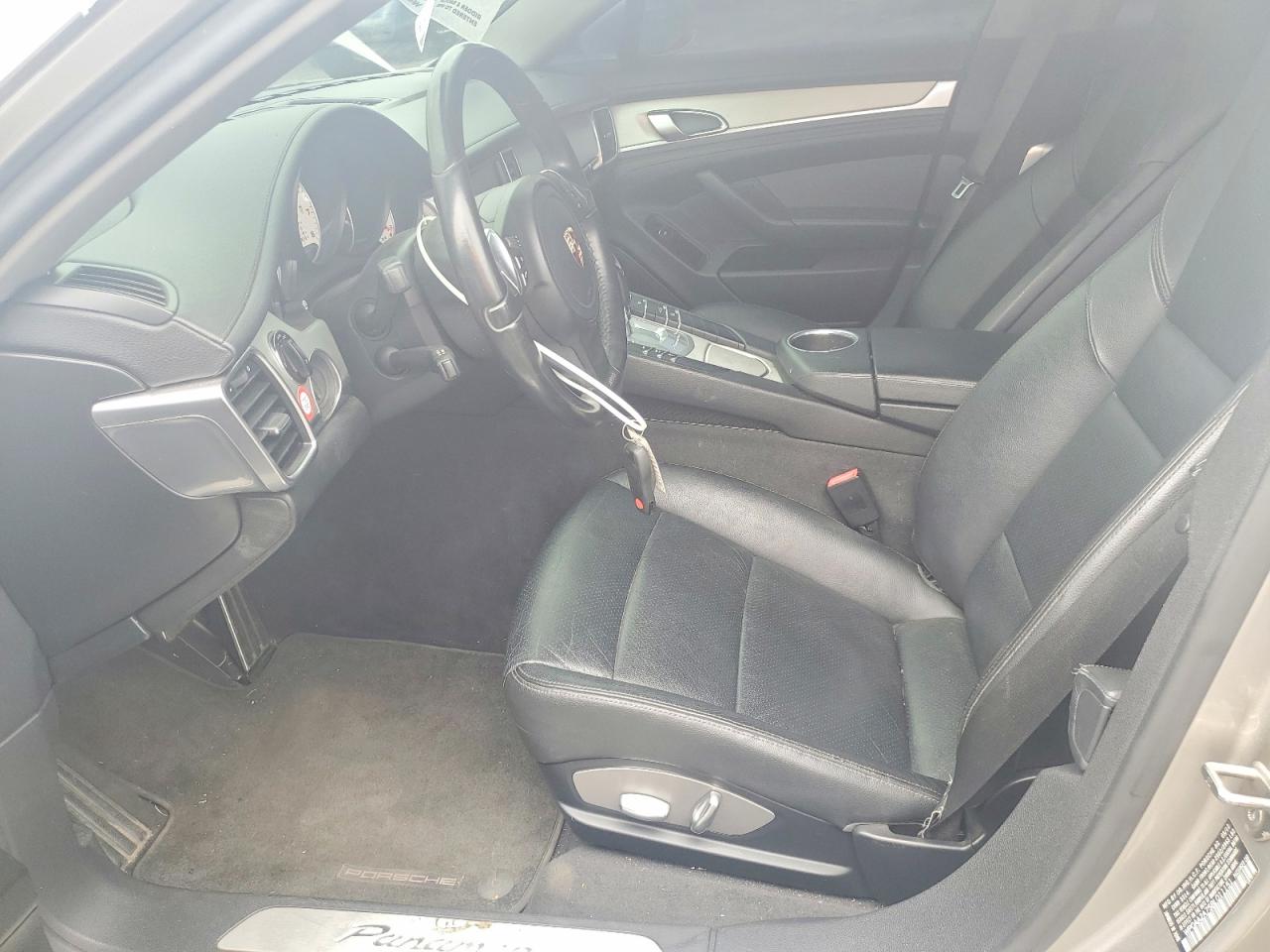 2011 PORSCHE PANAMERA