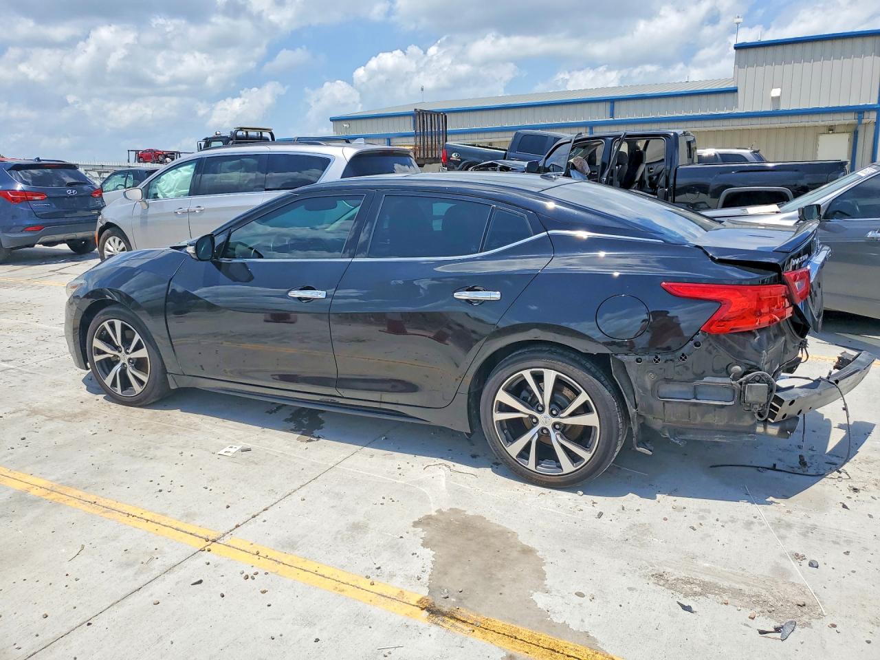 2016 NISSAN MAXIMA