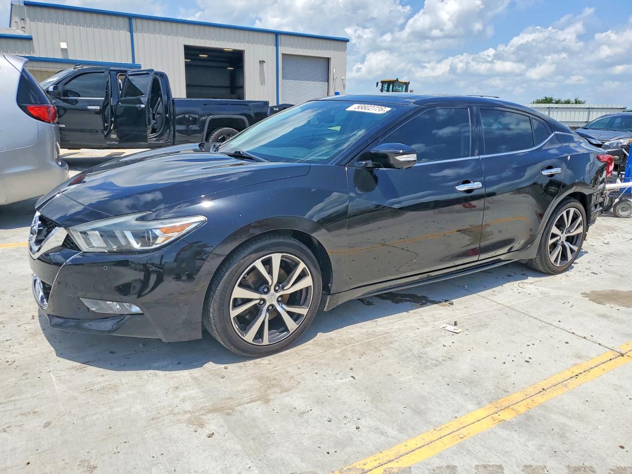 2016 NISSAN MAXIMA