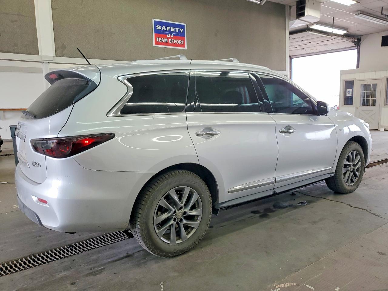 2015 INFINITI QX60