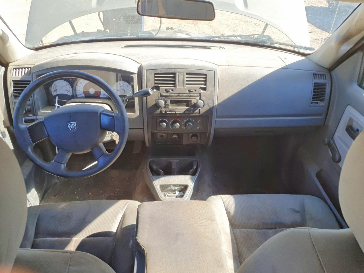 2006 DODGE DAKOTA