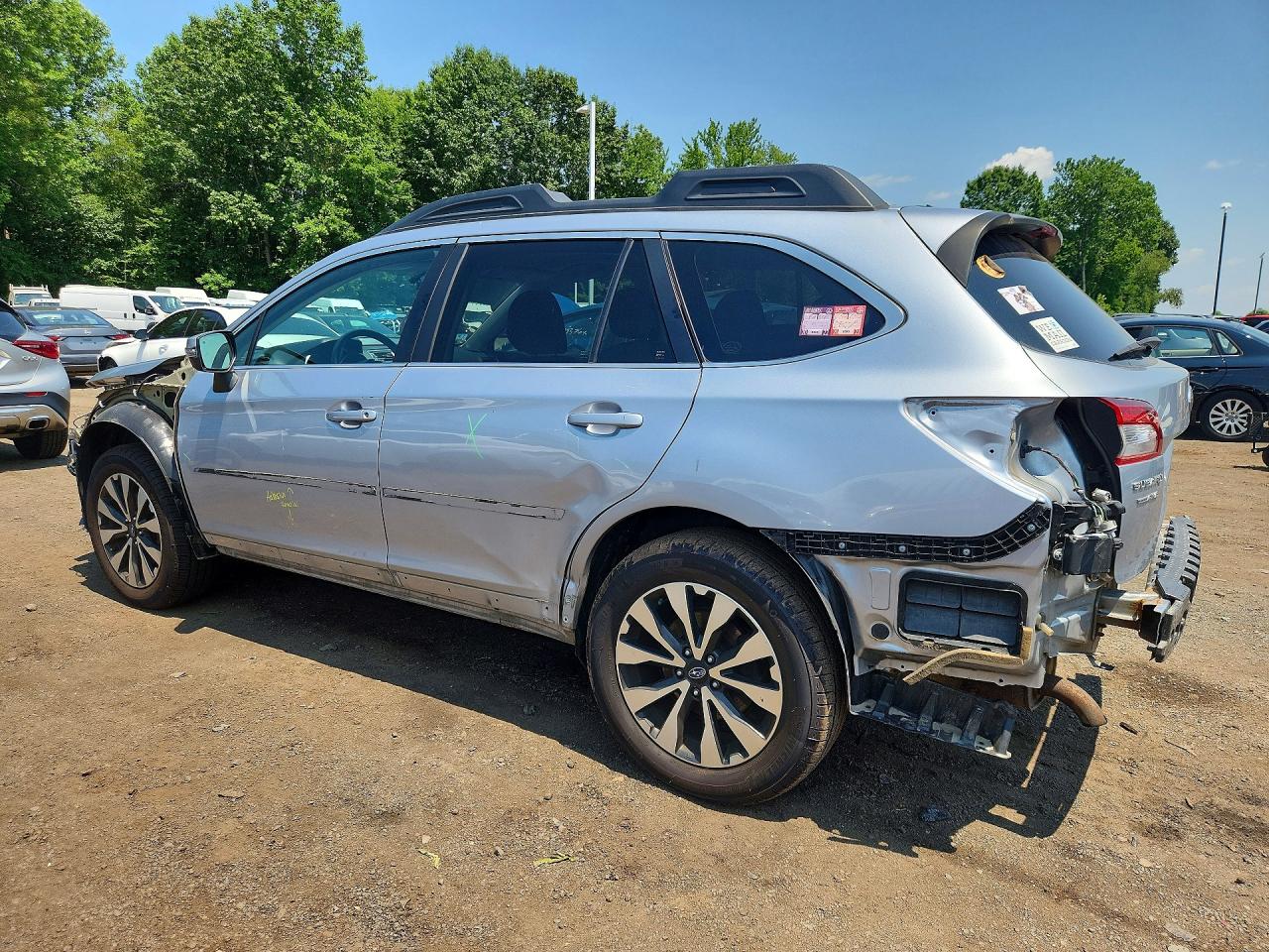 2015 SUBARU OUTBACK
