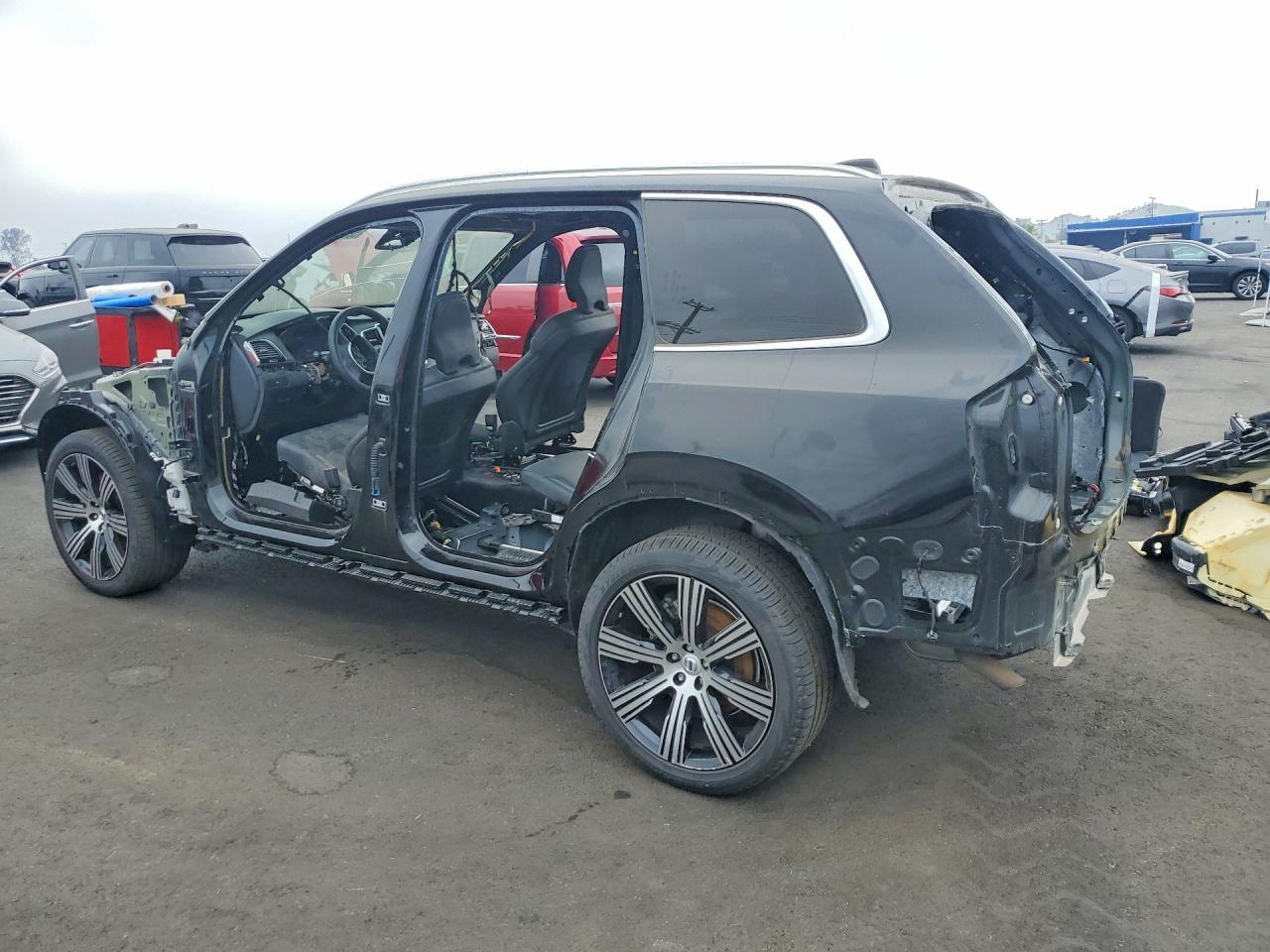 2024 VOLVO XC90