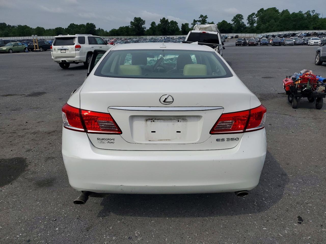 2011 LEXUS ES350