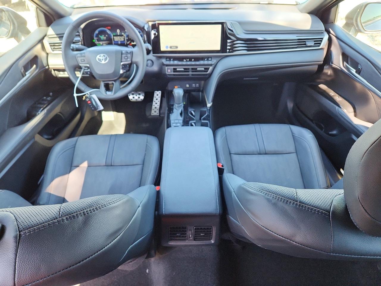 2025 TOYOTA CAMRY
