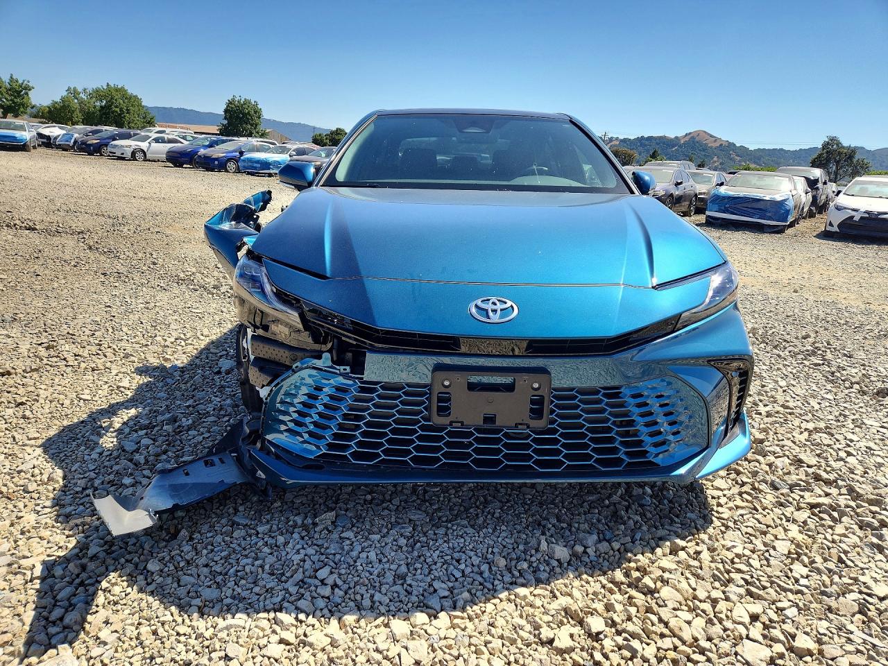 2025 TOYOTA CAMRY