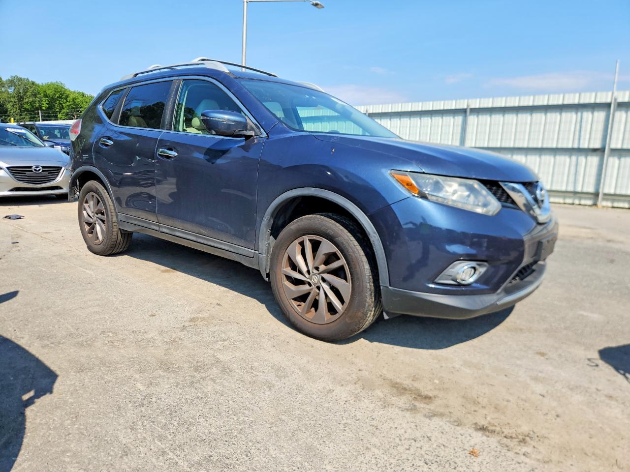 2016 NISSAN ROGUE