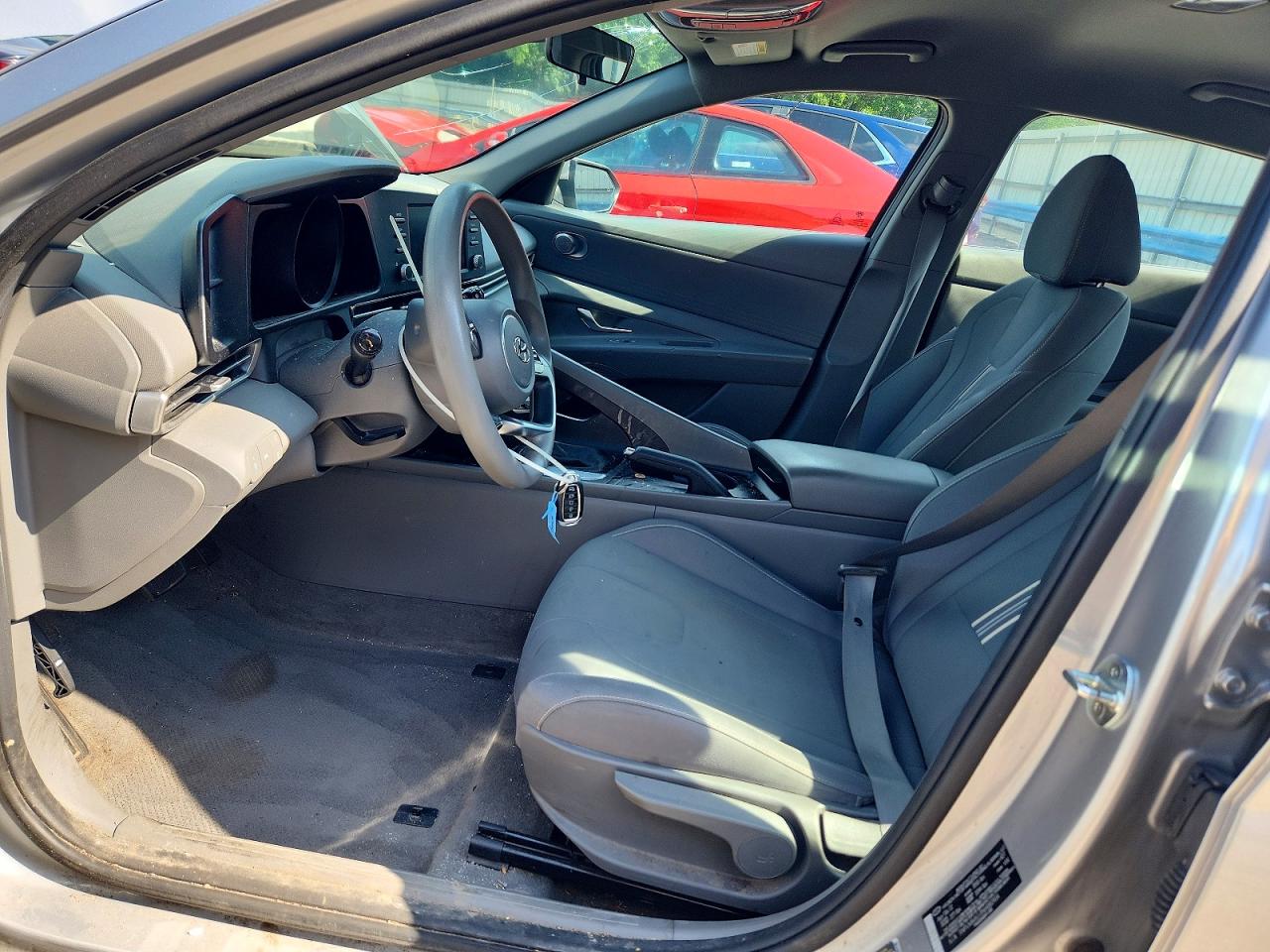 2022 HYUNDAI ELANTRA