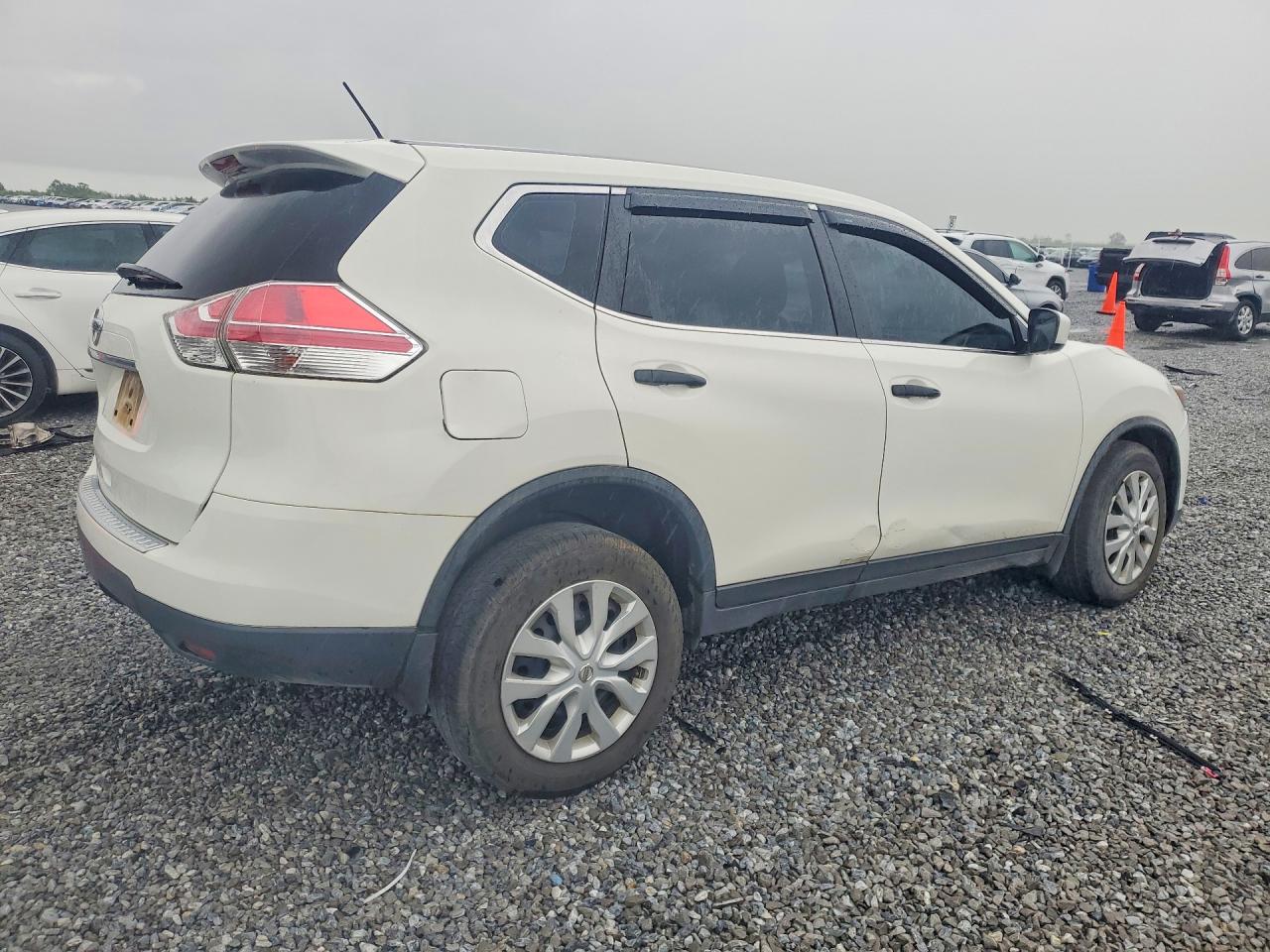 2016 NISSAN ROGUE
