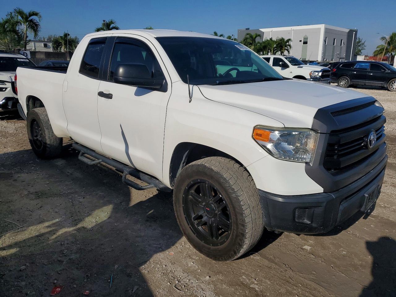 2014 TOYOTA TUNDRA