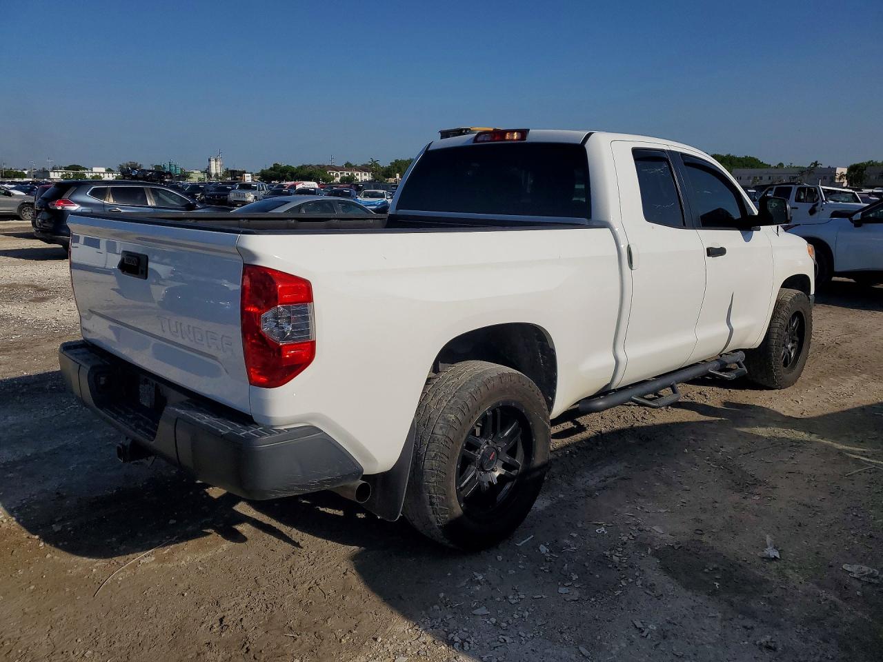 2014 TOYOTA TUNDRA