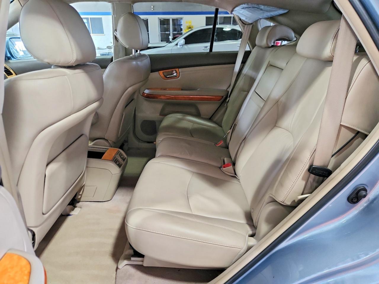 2005 LEXUS RX330