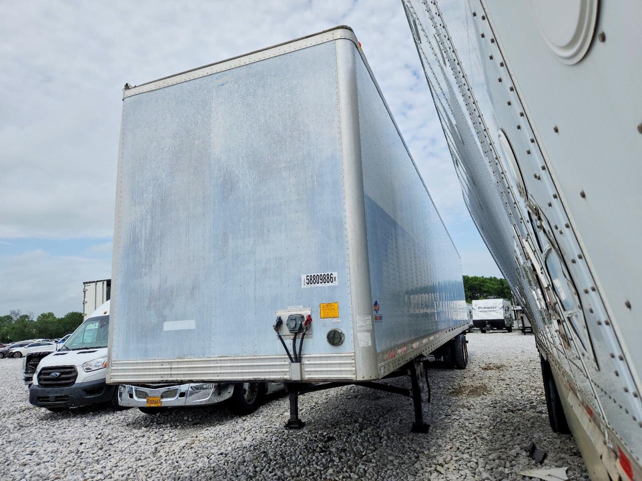 2007 UTILITY '53