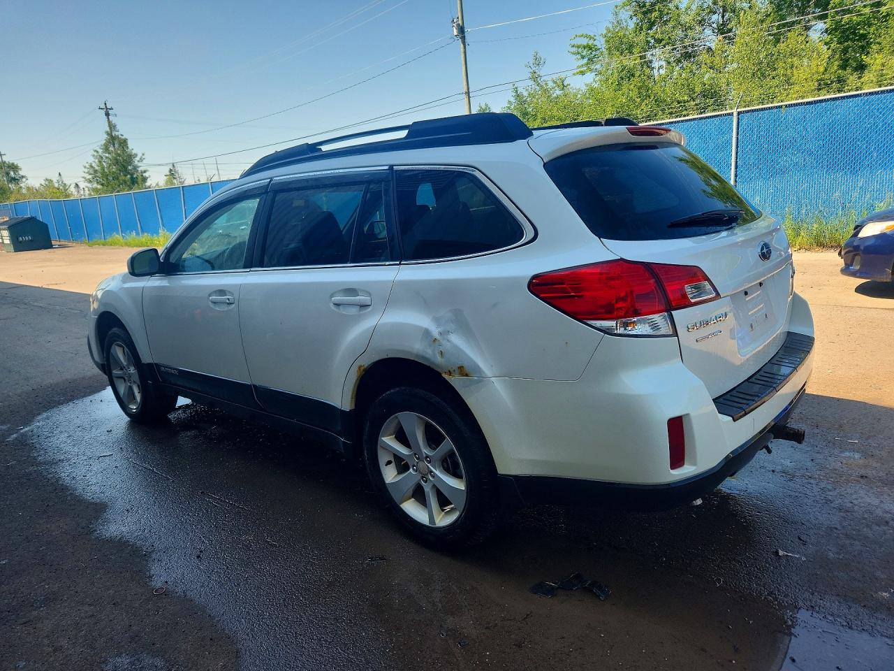 2014 SUBARU OUTBACK