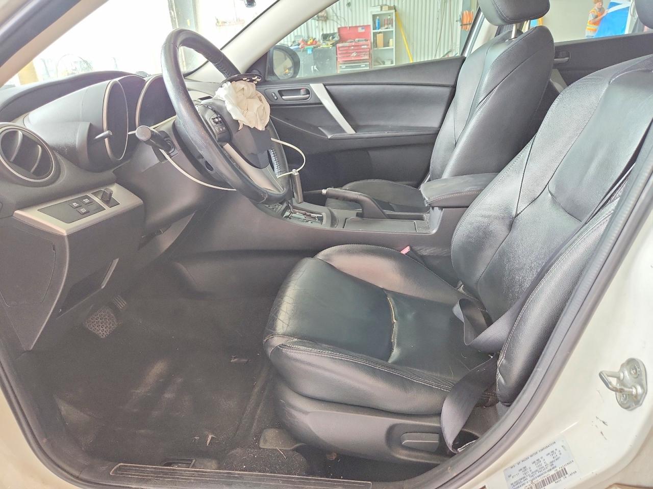 2012 MAZDA MAZDA3