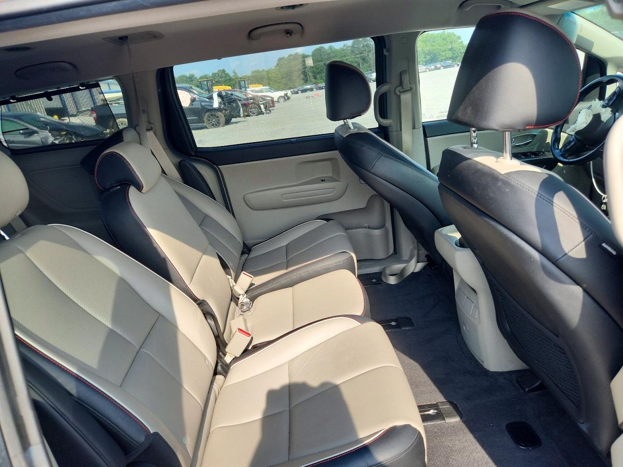 2020 KIA SEDONA