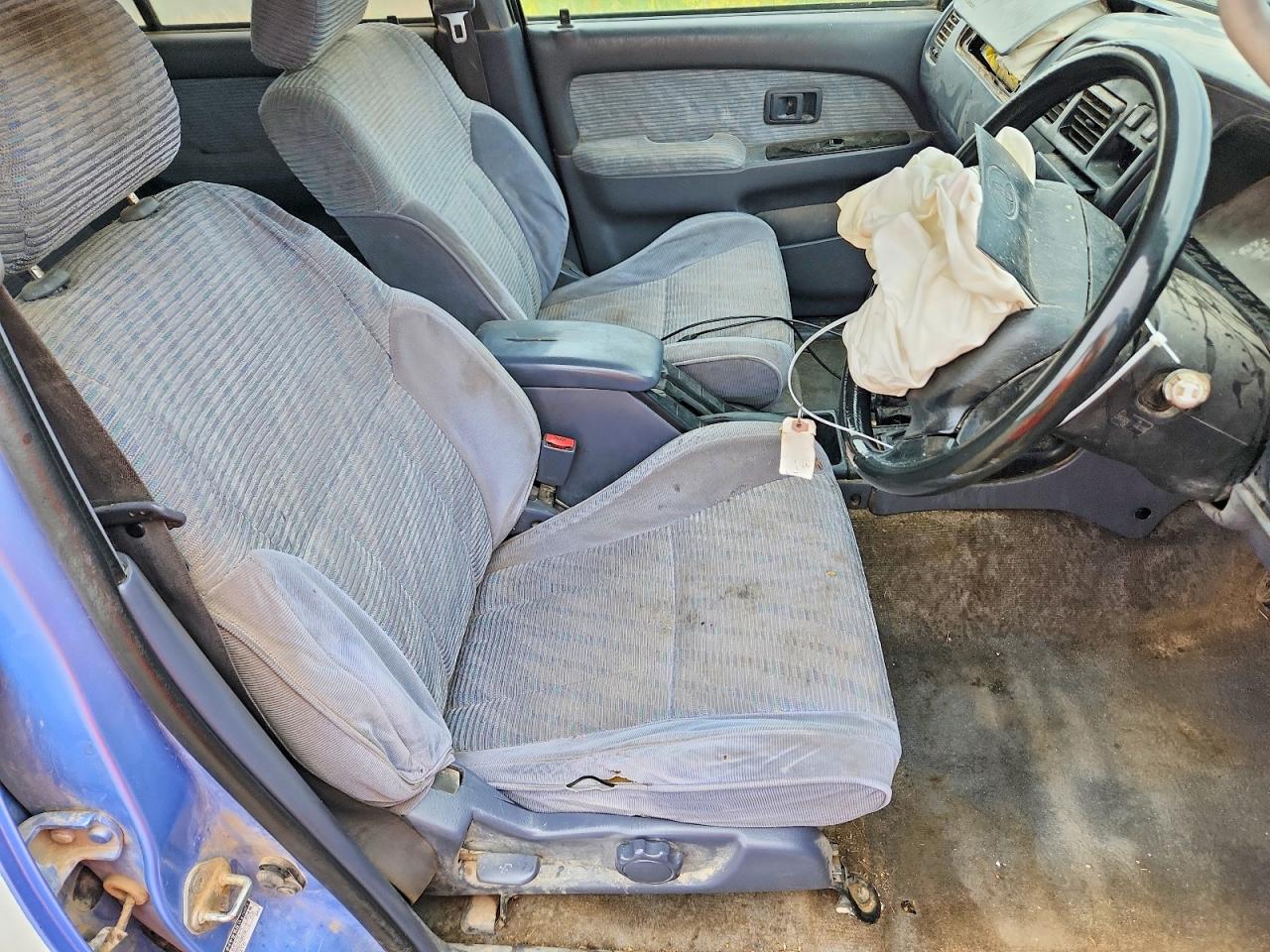 1996 TOYOTA HILUX