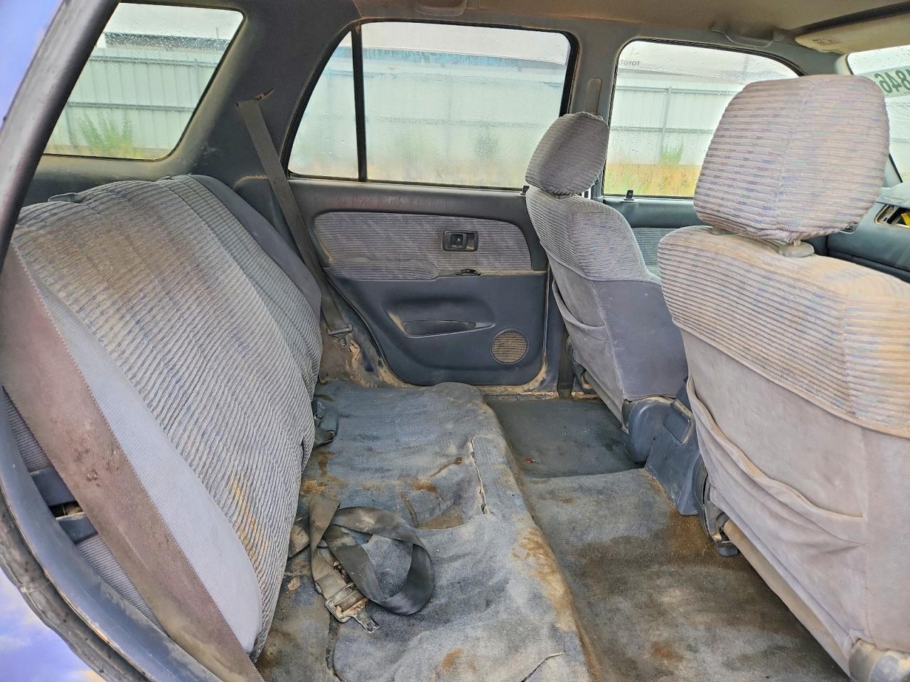 1996 TOYOTA HILUX