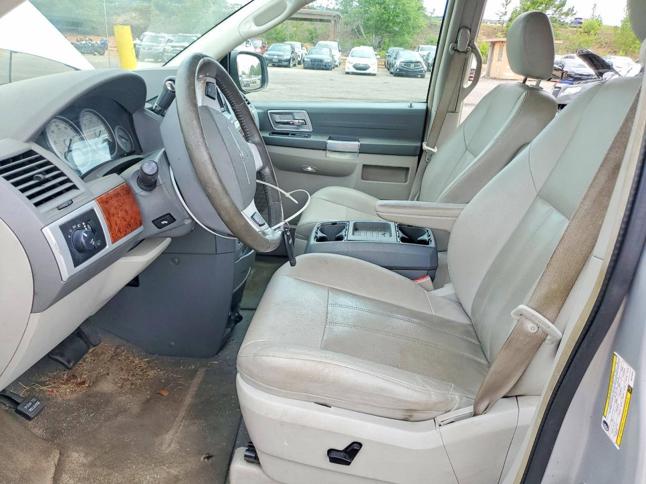 2008 CHRYSLER MINIVAN