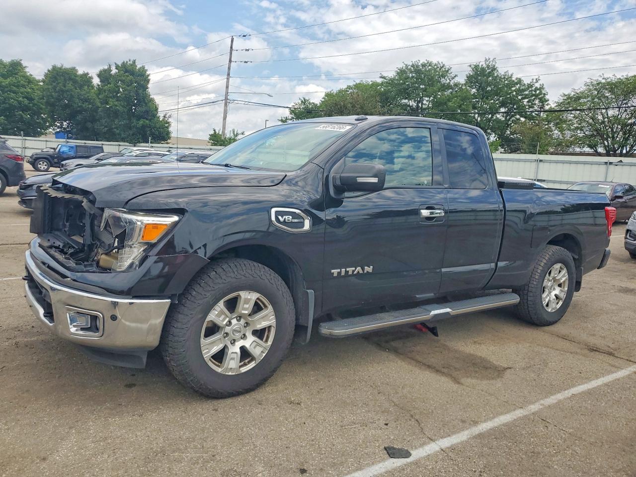 2017 NISSAN TITAN
