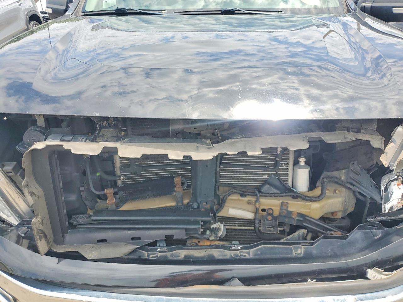 2017 NISSAN TITAN