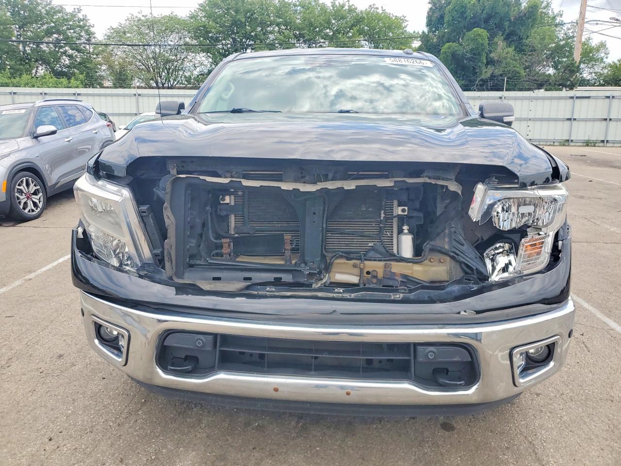 2017 NISSAN TITAN