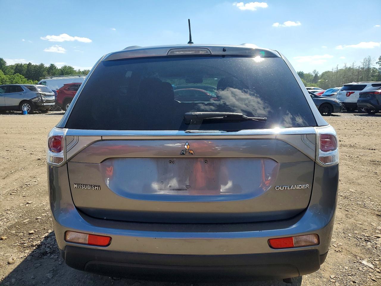 2014 MITSUBISHI OUTLANDER