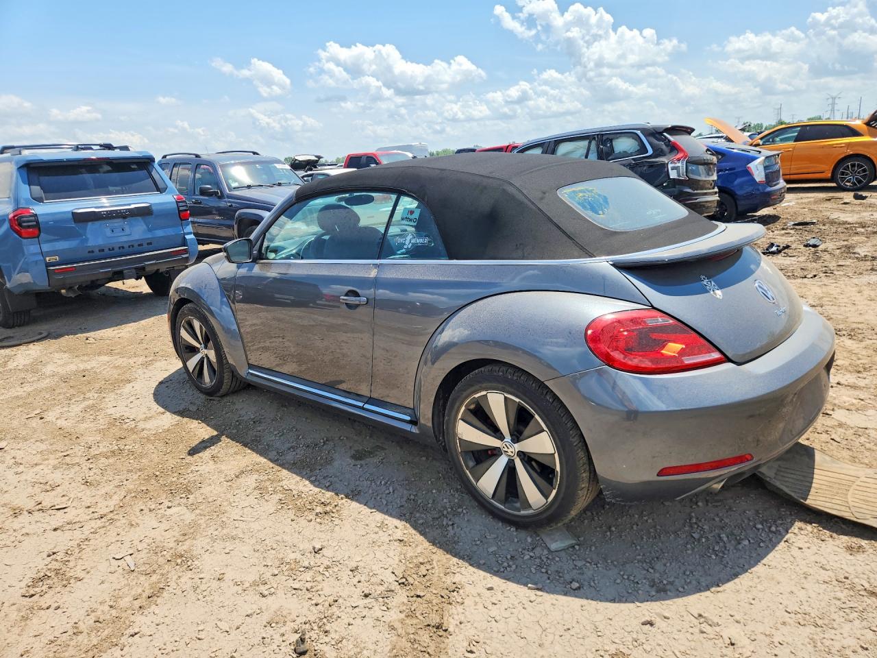 2013 VOLKSWAGEN BEETLE