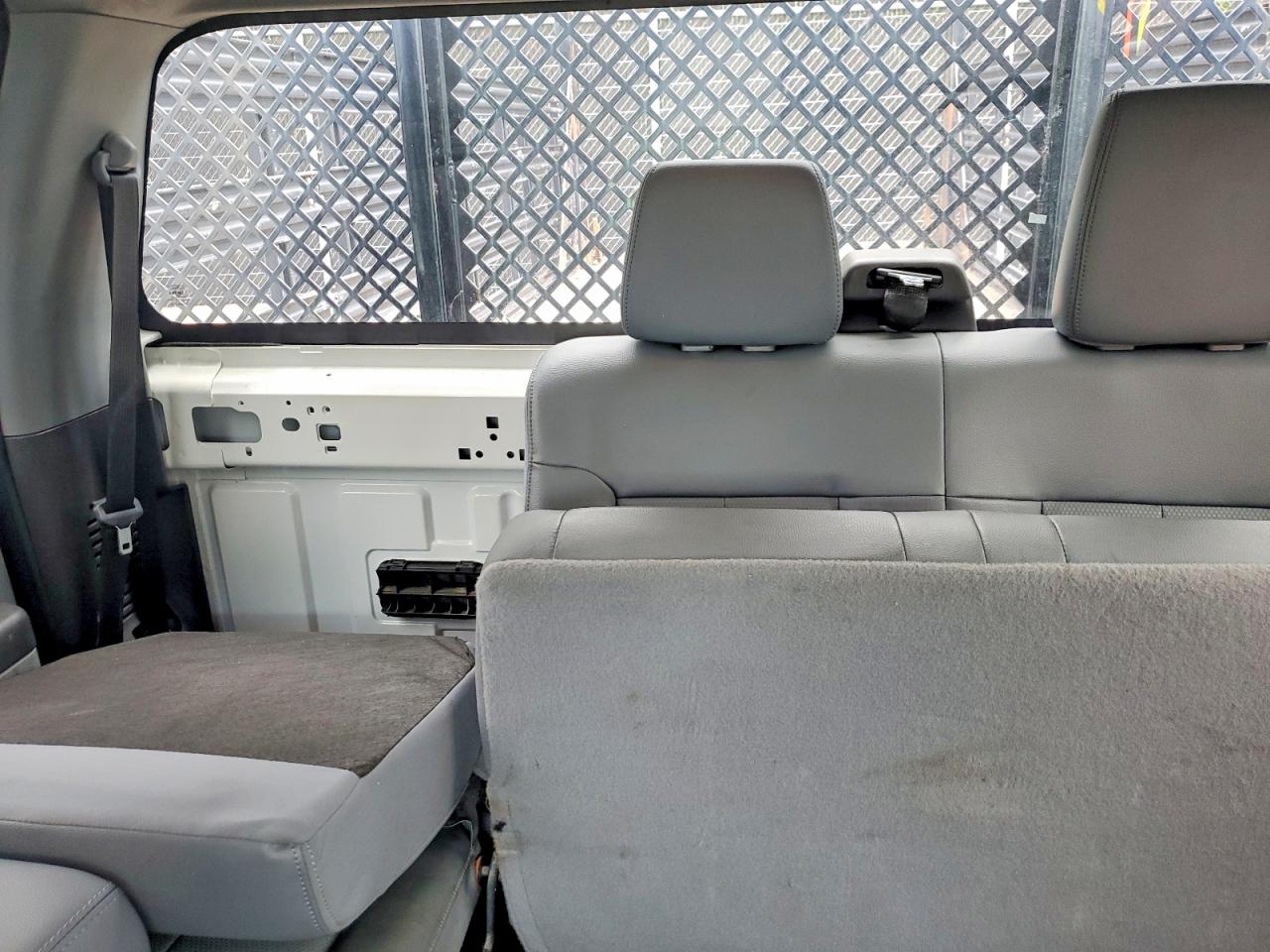 2015 FORD F650
