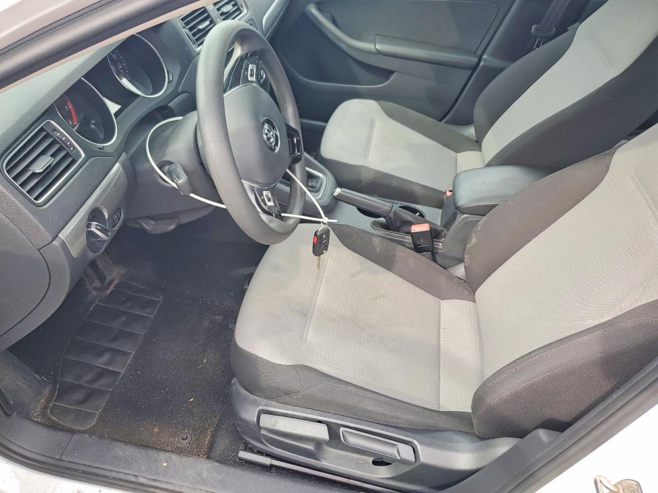 2017 VOLKSWAGEN JETTA
