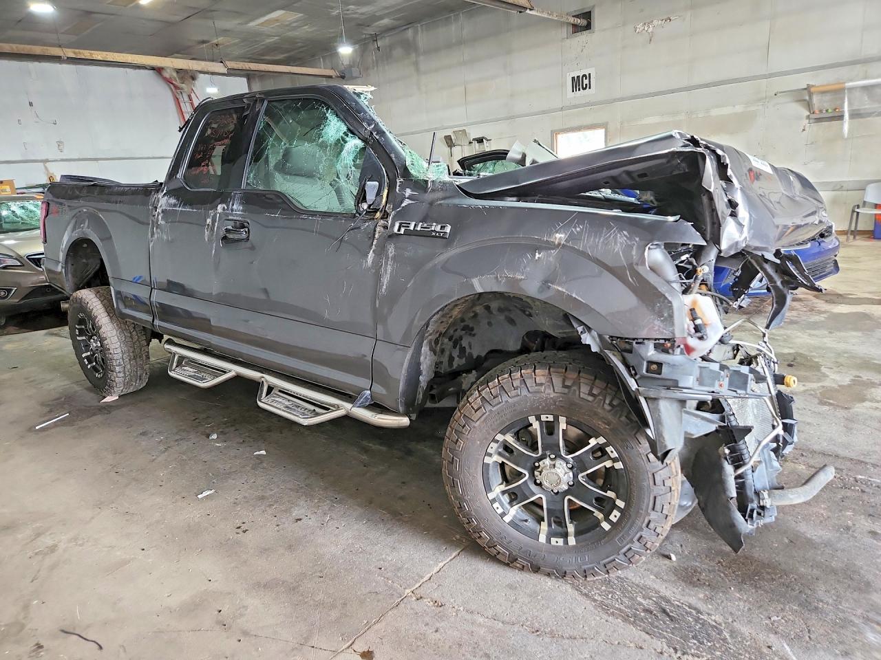 2016 FORD F150