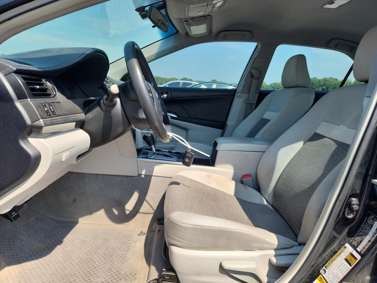 2012 TOYOTA CAMRY SOLA