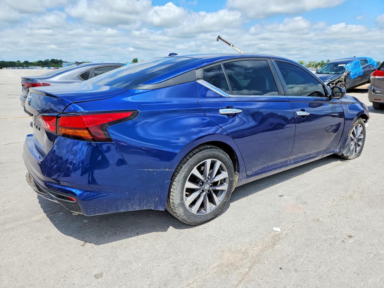 2020 NISSAN ALTIMA
