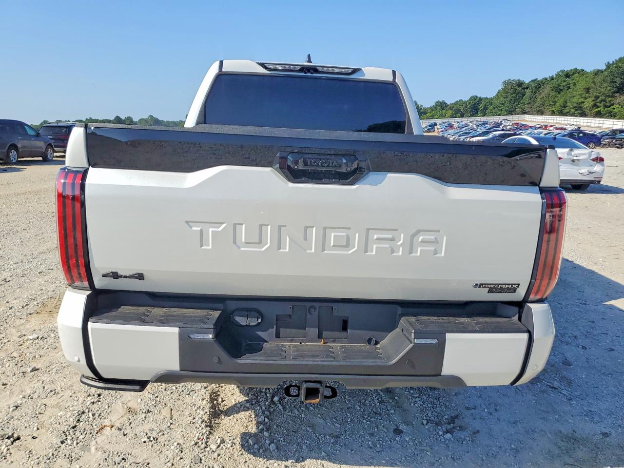 2025 TOYOTA TUNDRA