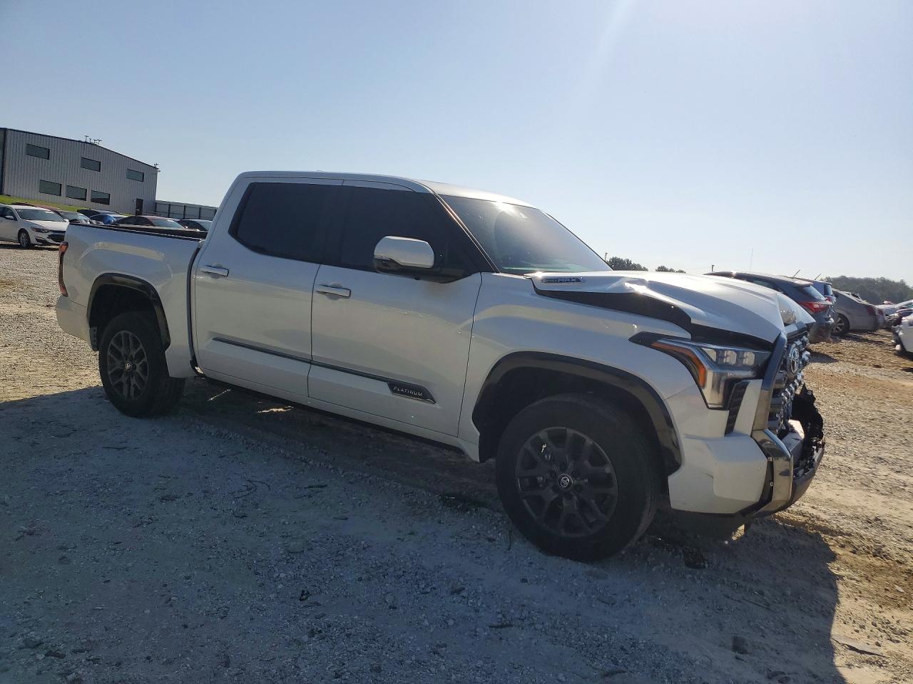 2025 TOYOTA TUNDRA