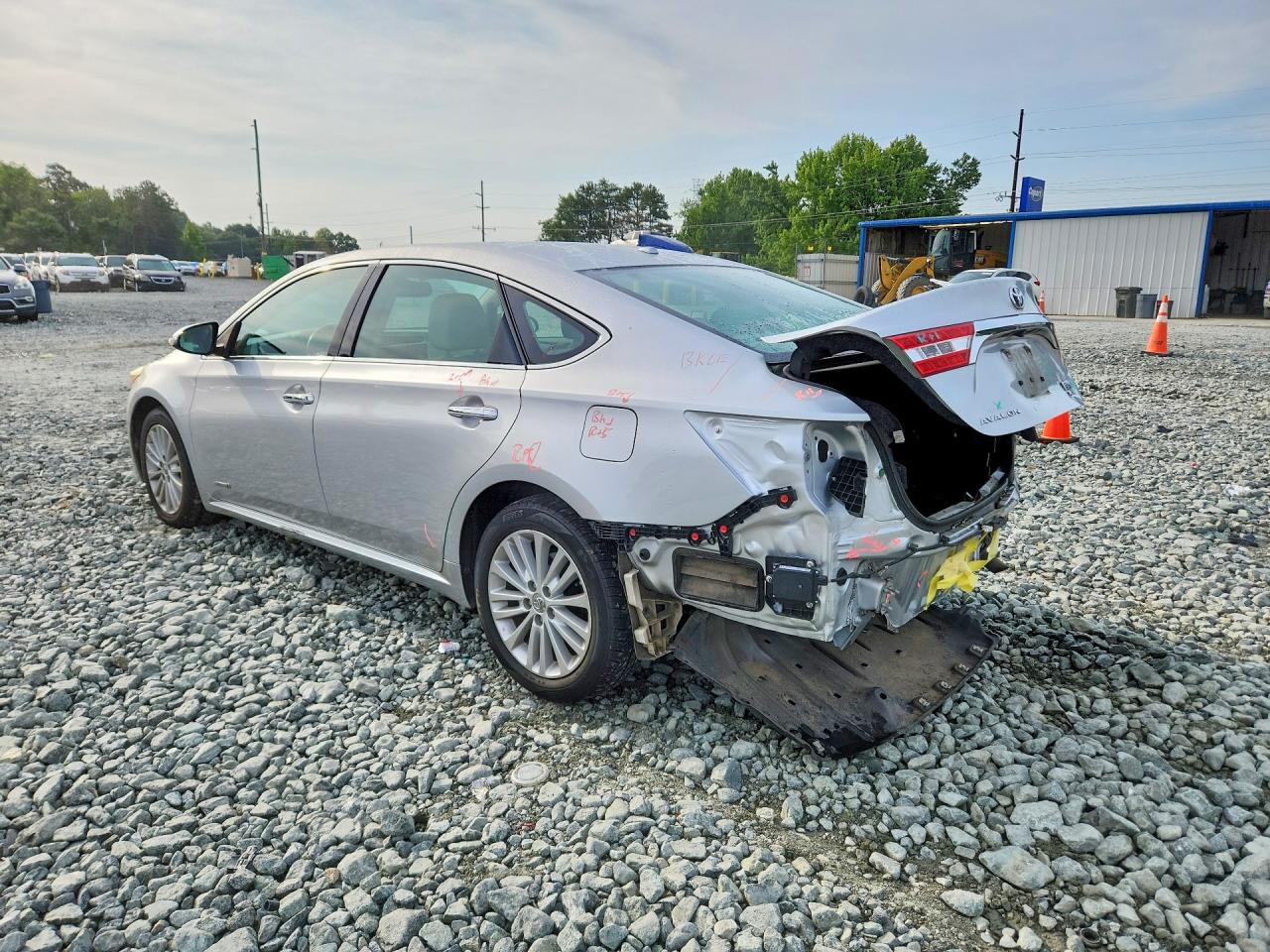 2013 TOYOTA AVALON