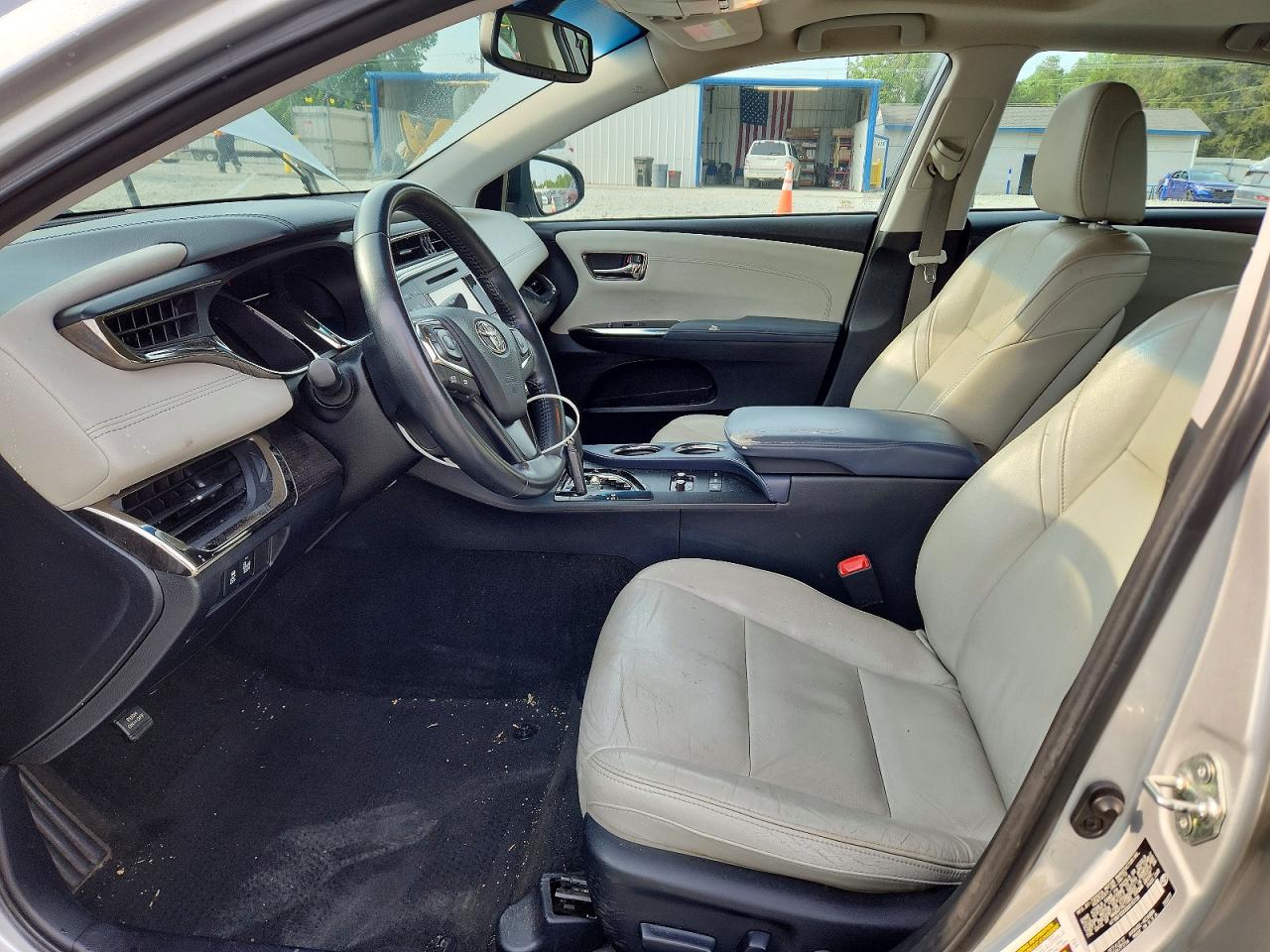 2013 TOYOTA AVALON