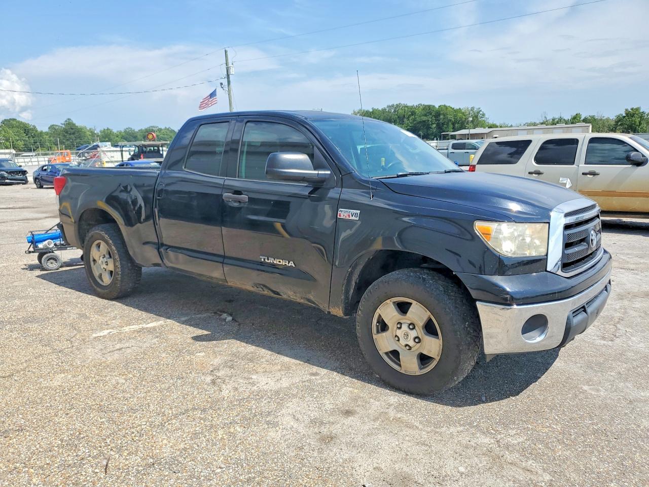 2013 TOYOTA TUNDRA
