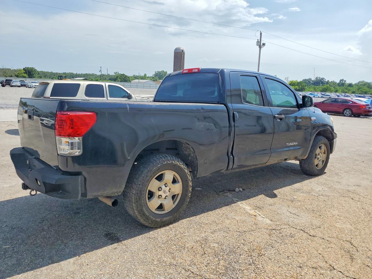 2013 TOYOTA TUNDRA