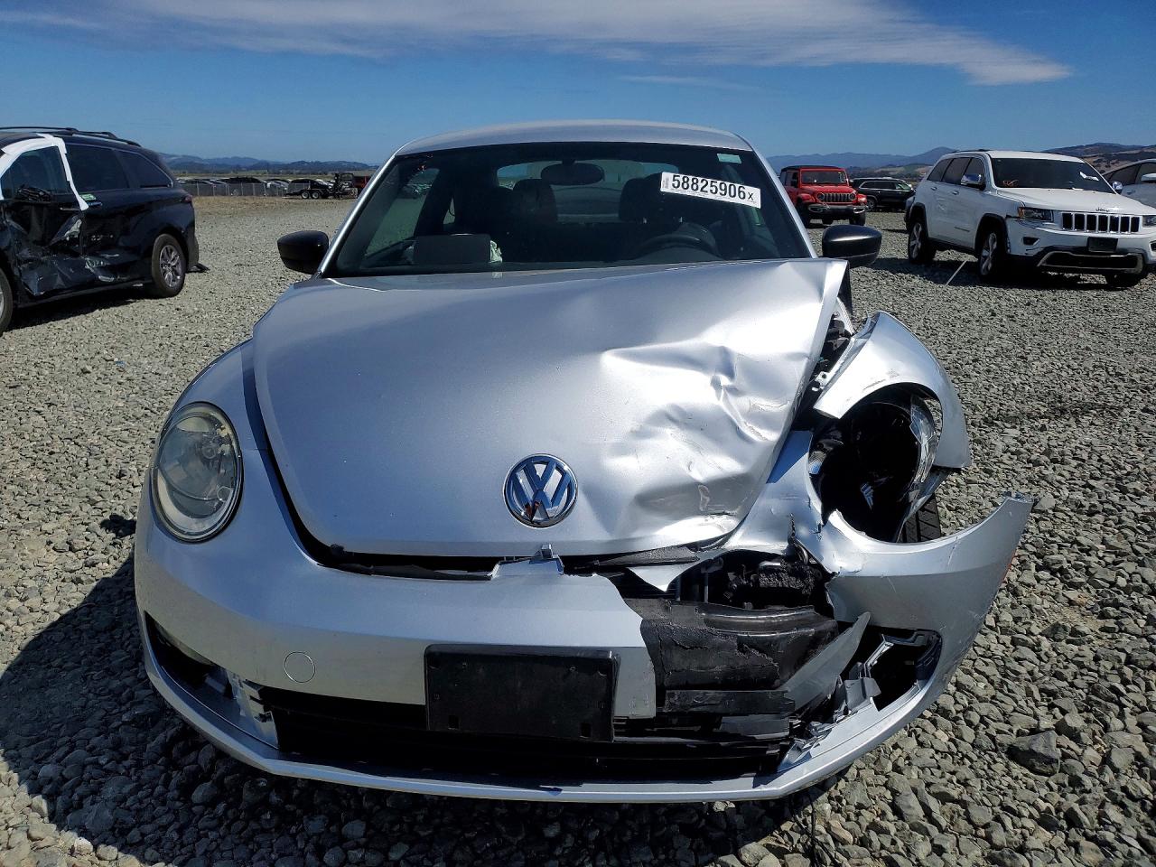 2013 VOLKSWAGEN BEETLE