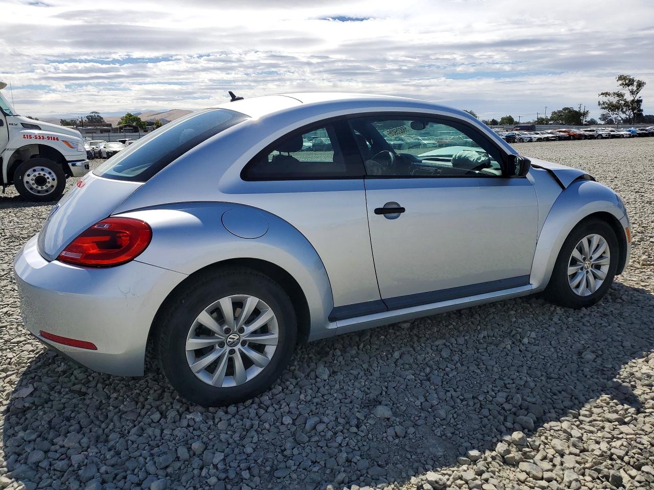 2013 VOLKSWAGEN BEETLE