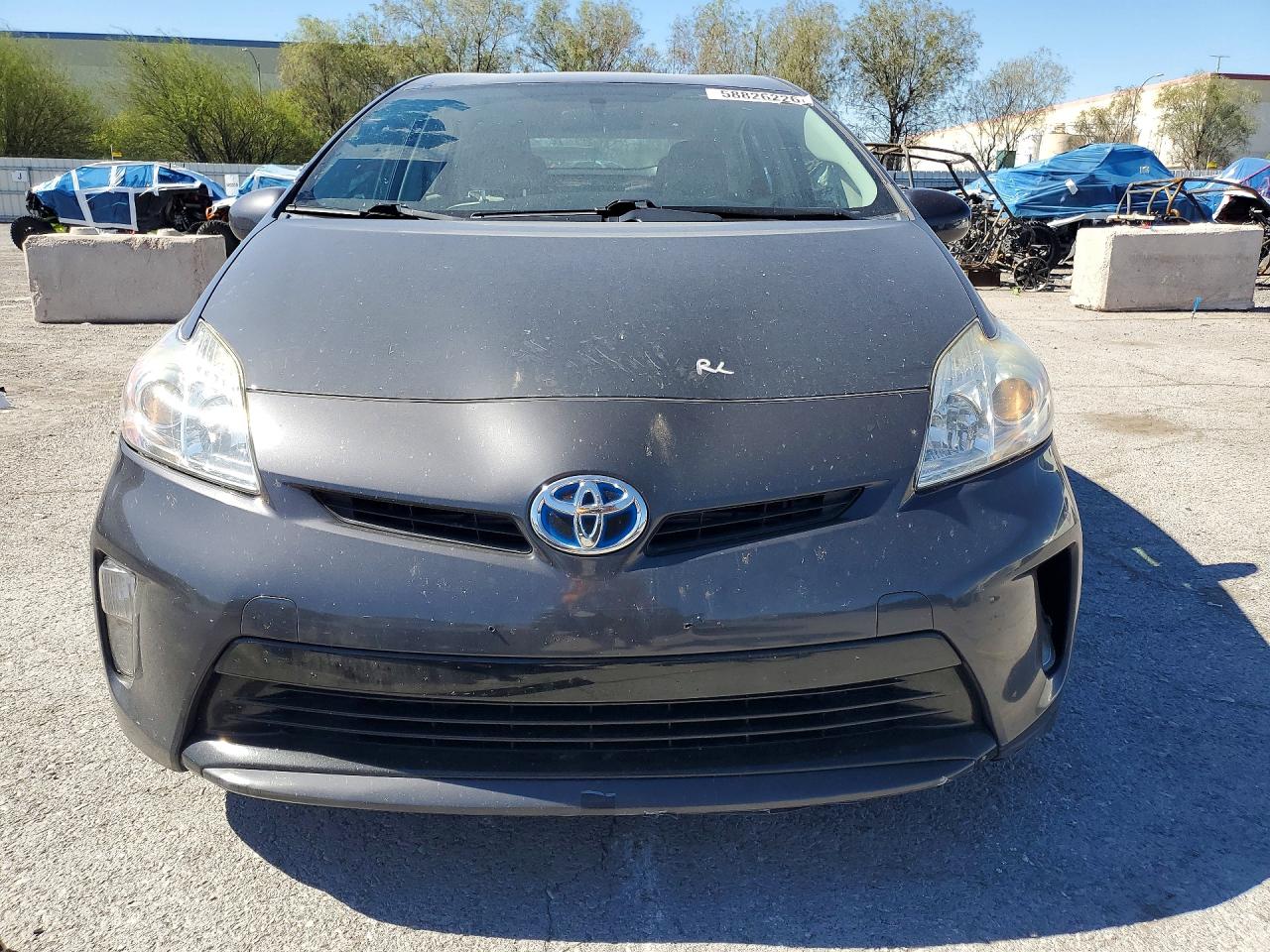 2014 TOYOTA PRIUS