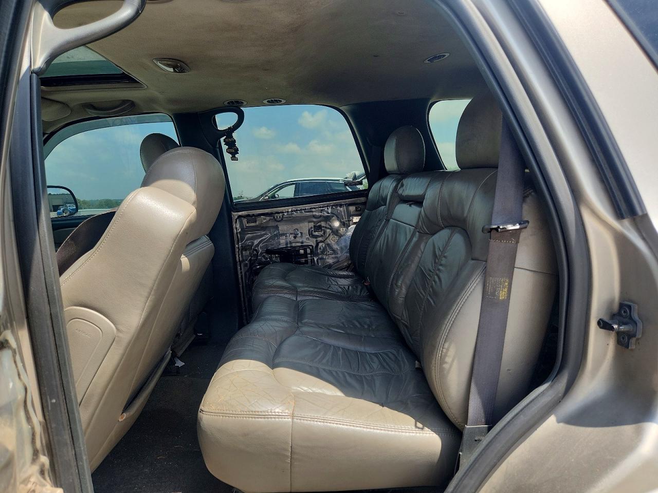 2001 CHEVROLET TAHOE